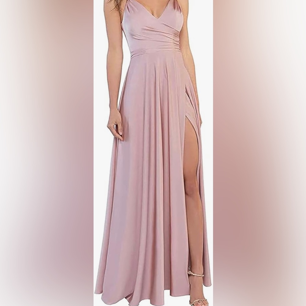 NWT women’s prom gown